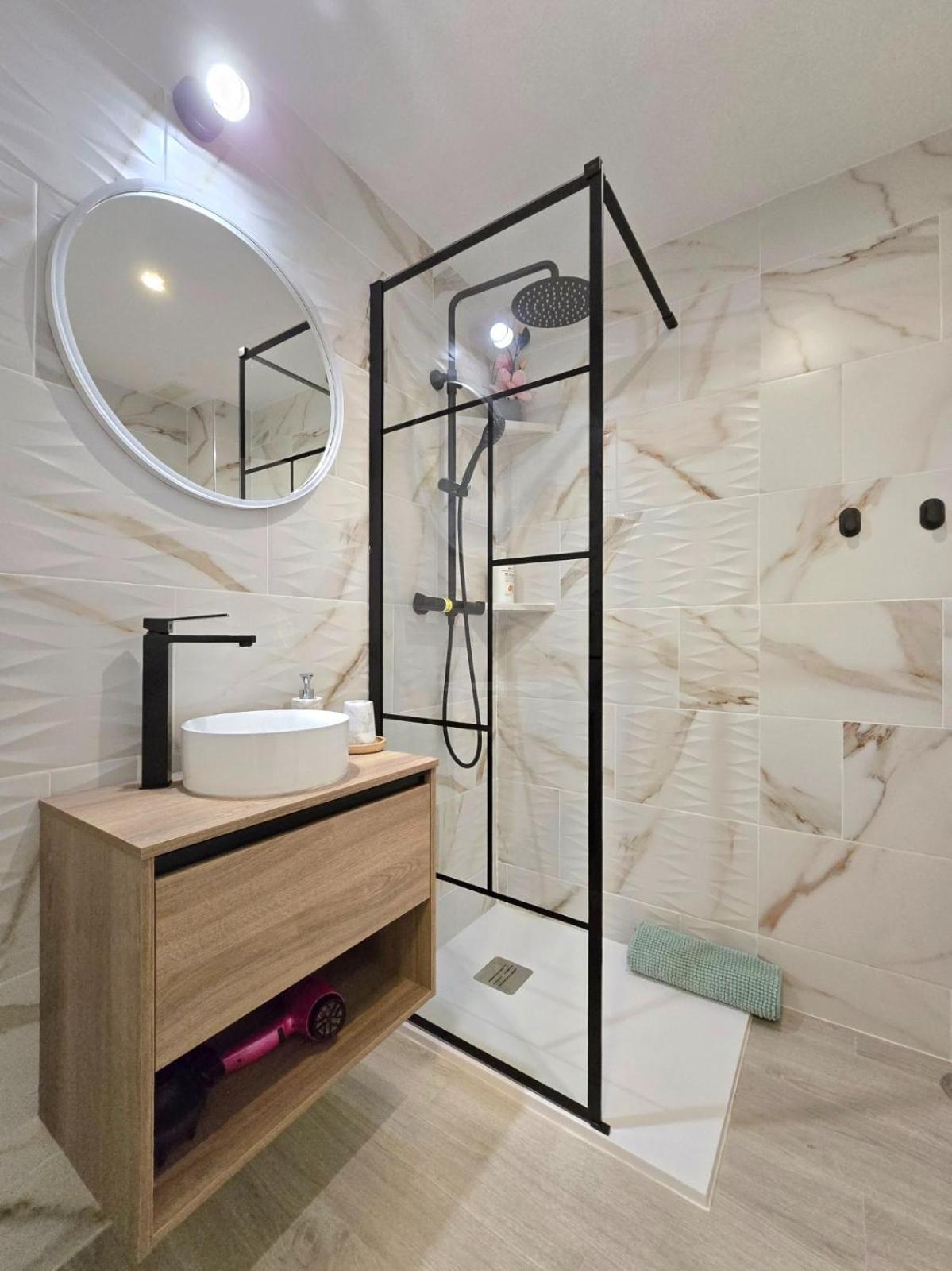 Luxury Side In Playa Apartemen